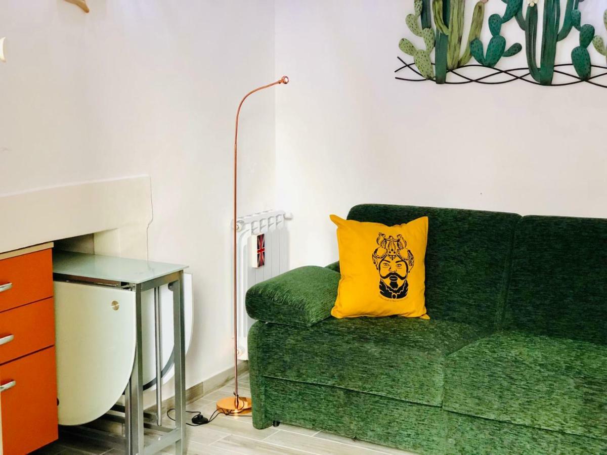 Mamarico' Apartament คาตาเนีย ภายนอก รูปภาพ