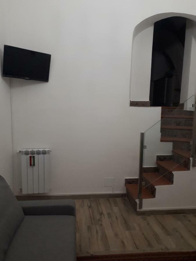 Mamarico' Apartament คาตาเนีย ภายนอก รูปภาพ
